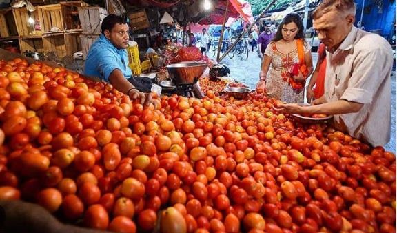 टमाटर की अच्छी आवक, अप्रैल माह तक सस्ते मिलेंगे